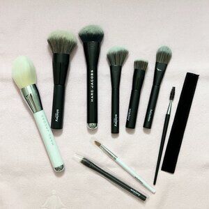 6 Sisley brushes + 1 Dior brow brush + 2 Marc Jacobs brushes $400+ value